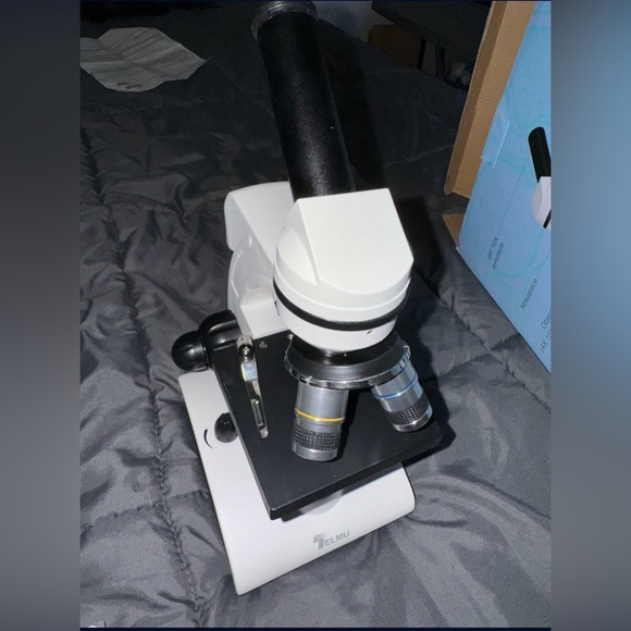 Microscope - Picture 5 of 6